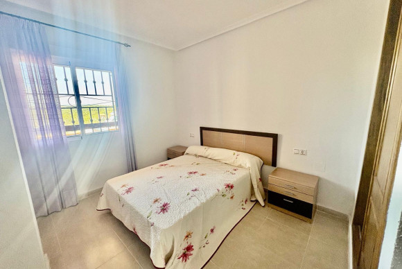 Resale - Bungalow - Orihuela Costa