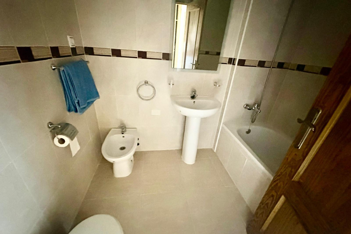 Resale - Bungalow - Orihuela Costa