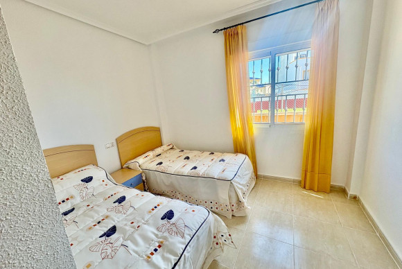 Resale - Bungalow - Orihuela Costa