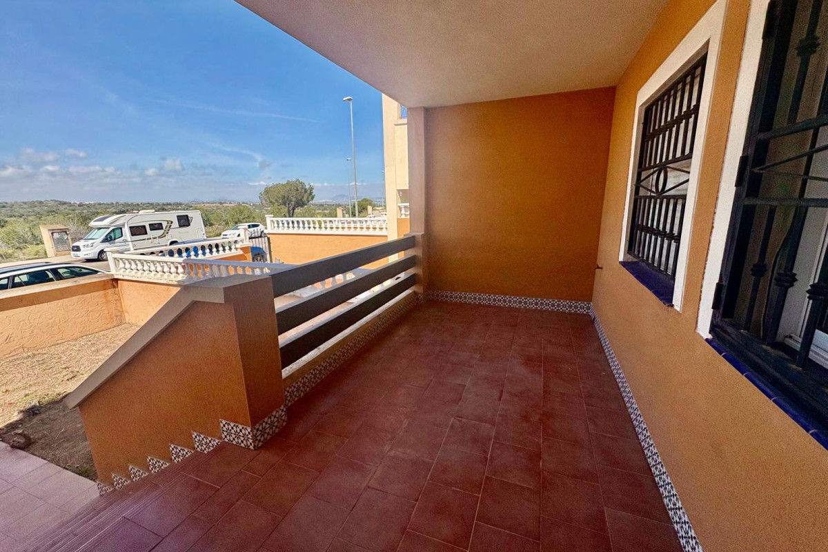 Resale - Bungalow - Orihuela Costa