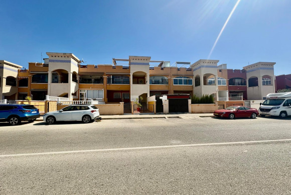Resale - Bungalow - Orihuela Costa