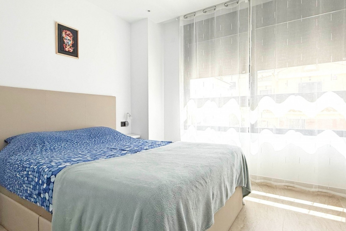 Resale - Detached Villa - Orihuela Costa - Villamartin