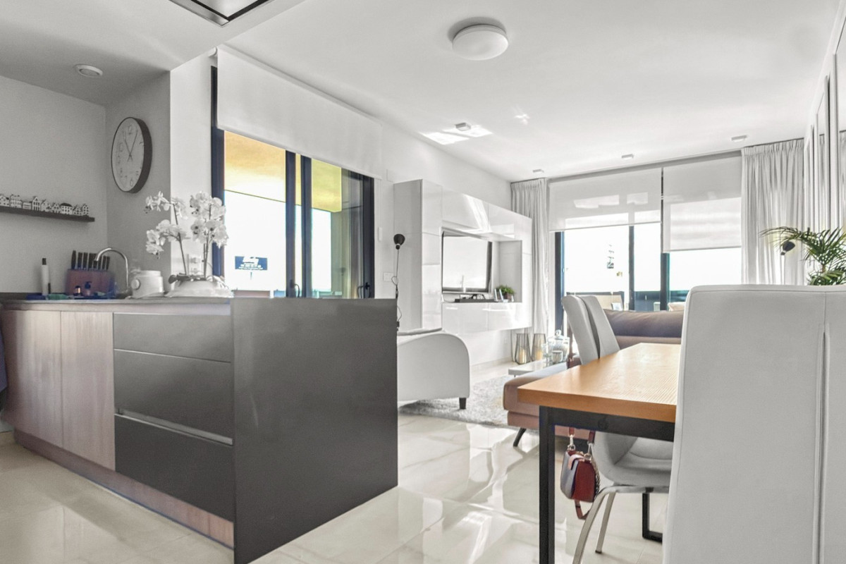 Resale - Apartment  - Orihuela Costa - Playa Flamenca