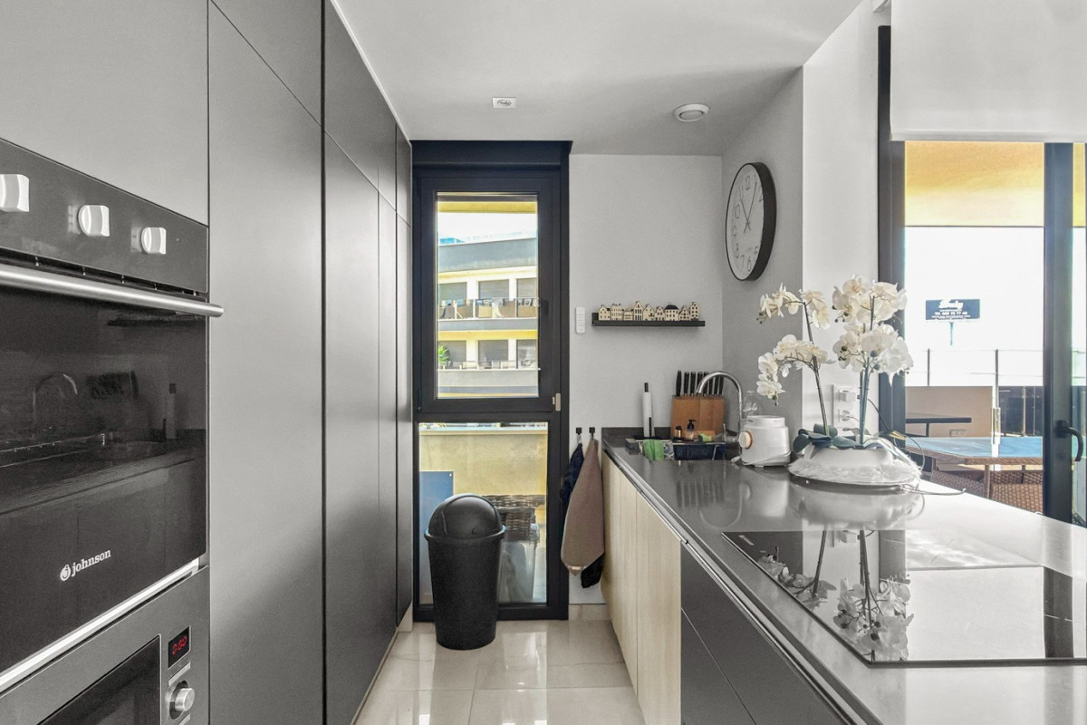 Resale - Apartment  - Orihuela Costa - Playa Flamenca