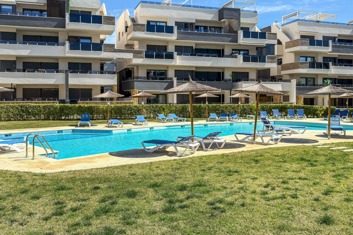 Resale - Apartment  - Orihuela Costa - Playa Flamenca