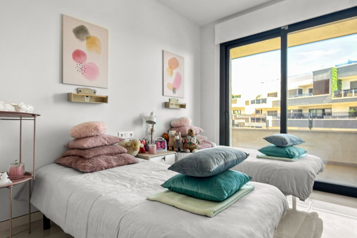 Resale - Apartment  - Orihuela Costa - Playa Flamenca