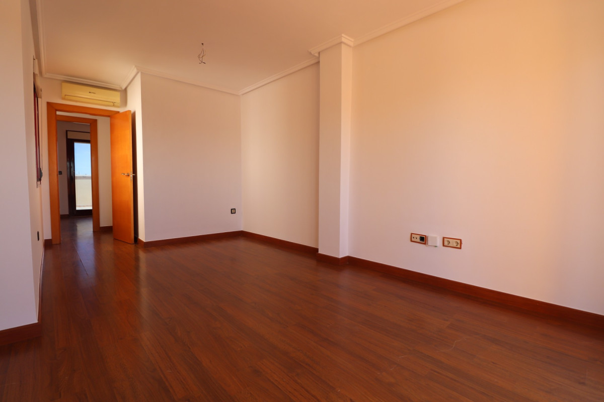 Resale - Apartment  - Formentera del Segura - Formentera - Village