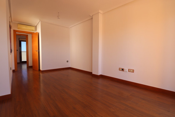 Resale - Apartment  - Formentera del Segura - Formentera - Village