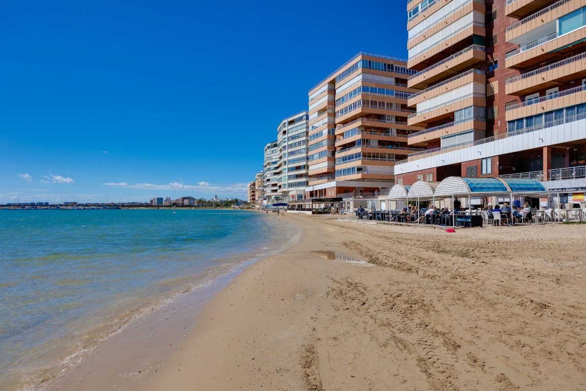Herverkoop - Appartement  - Torrevieja - Playa del Acequión