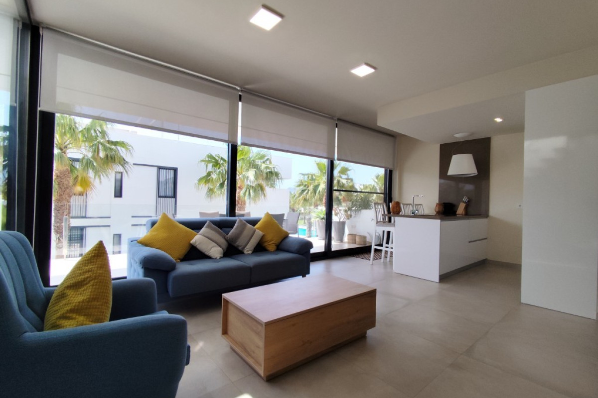 Resale - Apartment  - Mar de Cristal