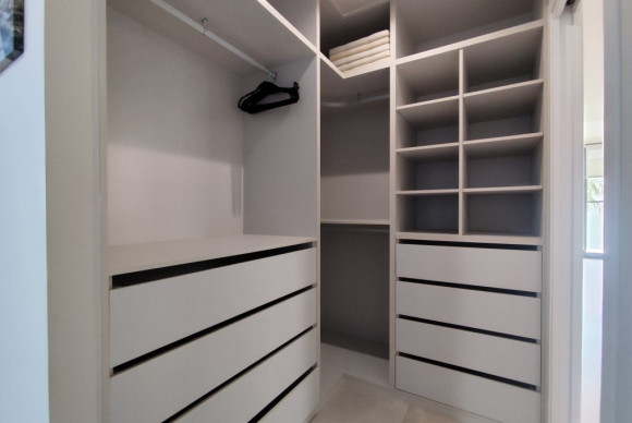 Resale - Apartment  - Mar de Cristal