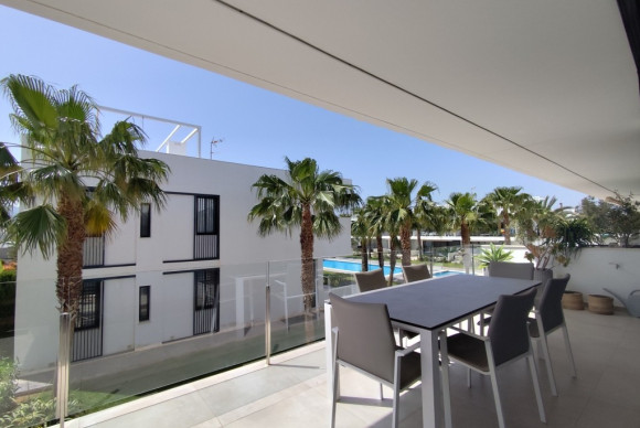 Resale - Apartment  - Mar de Cristal