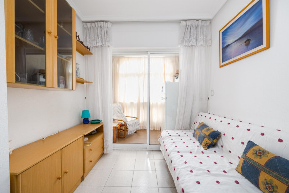 Herverkoop - Appartement  - Torrevieja - Playa del Acequión