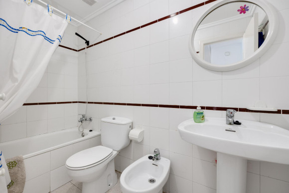 Herverkoop - Appartement  - Torrevieja - Playa del Acequión