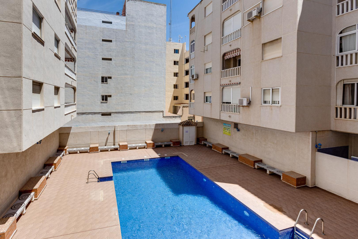 Herverkoop - Appartement  - Torrevieja - Playa del Acequión