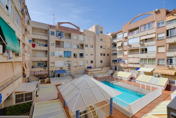 Herverkoop - Appartement  - Torrevieja - Playa de Los Locos-Curva del Palangre
