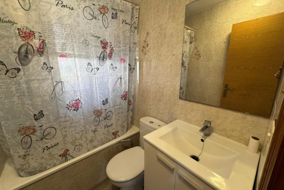 Herverkoop - Studio - Torrevieja - Playa de Los Locos-Curva del Palangre