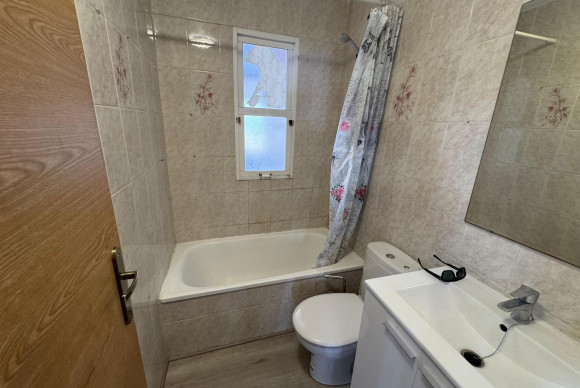 Herverkoop - Studio - Torrevieja - Playa de Los Locos-Curva del Palangre