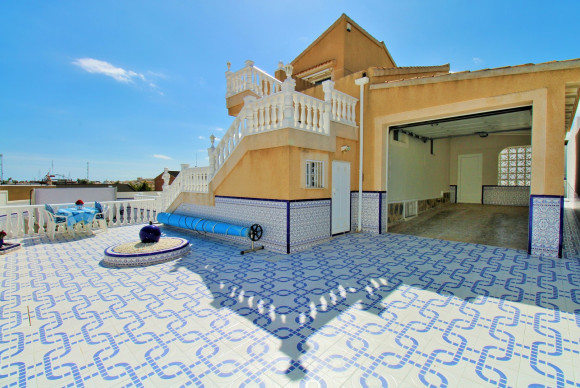 Reventa - Villa - Villamartin