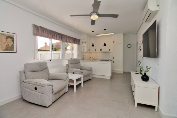 Reventa - Villa - Villamartin