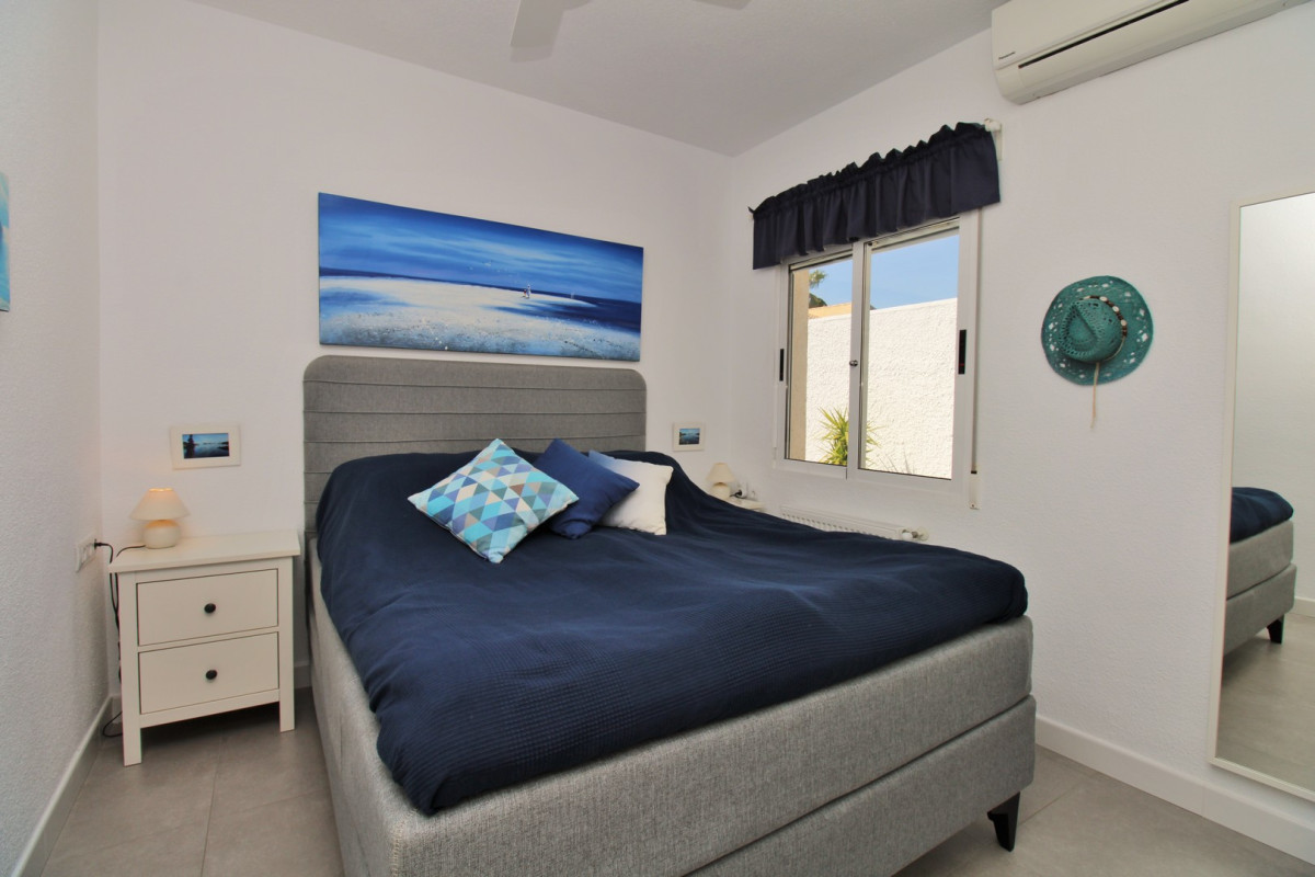 Reventa - Villa - Villamartin