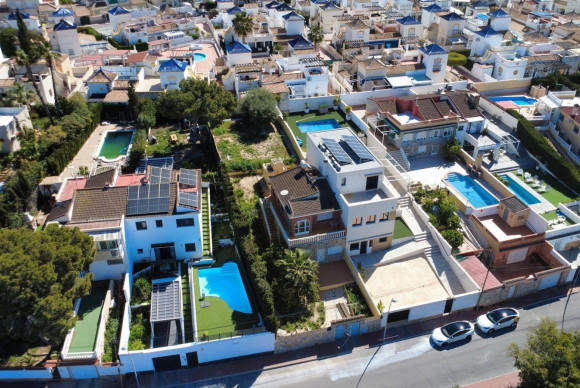 Herverkoop - Villa - Torrevieja - Los balcones