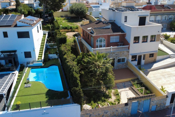 Herverkoop - Villa - Torrevieja - Los balcones