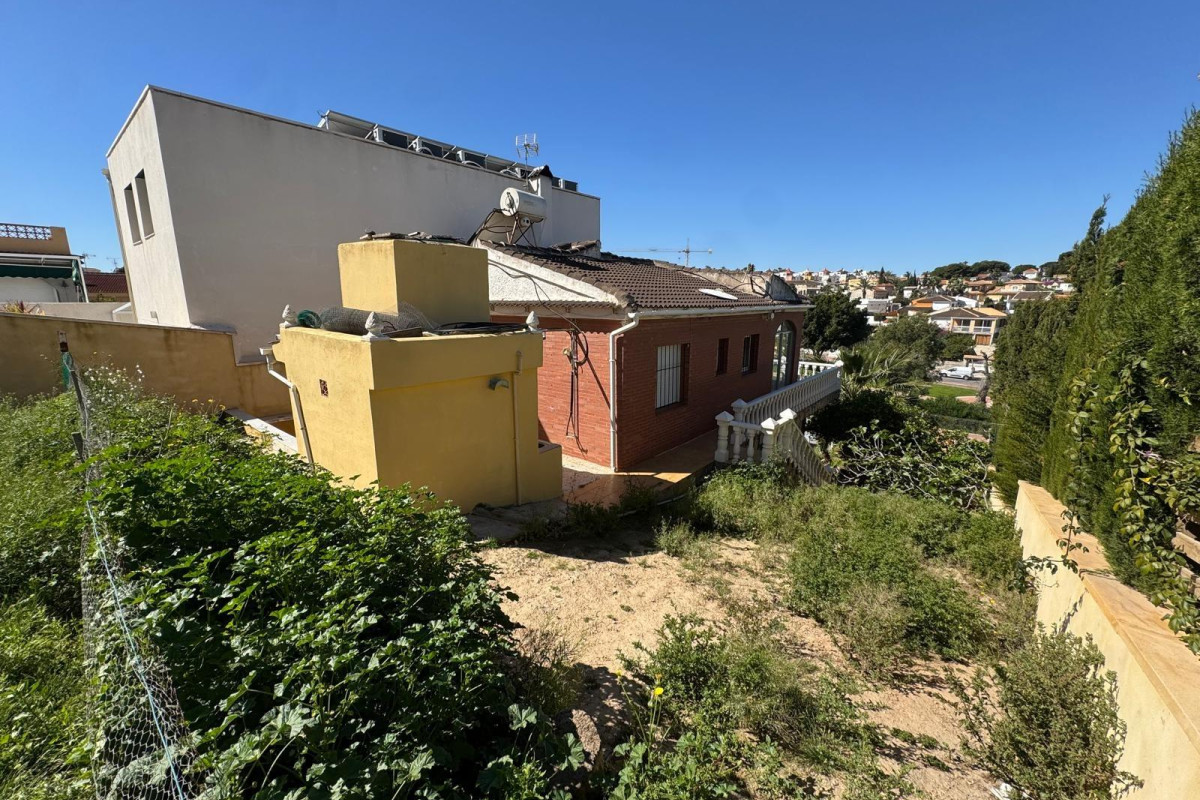 Herverkoop - Villa - Torrevieja - Los balcones