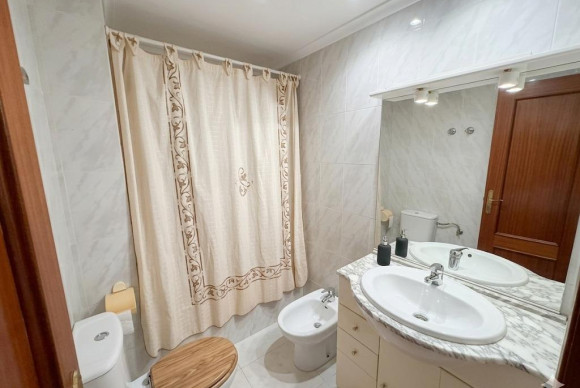 Resale - Apartment  - Torrevieja - Playa del cura