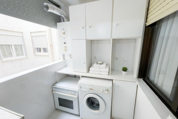 Resale - Apartment  - Torrevieja - Playa del cura