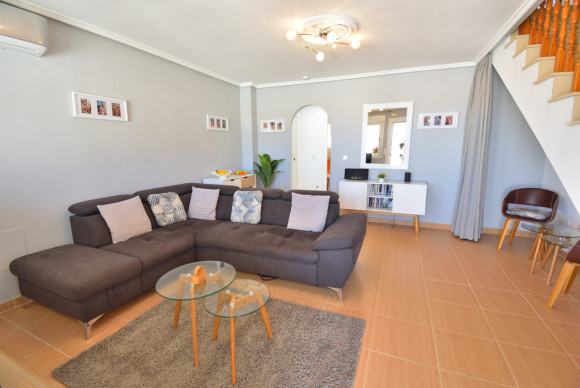 Reventa - Casa semi independiente - Ciudad Quesada - La Marquesa