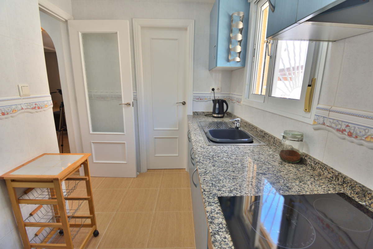 Reventa - Casa semi independiente - Ciudad Quesada - La Marquesa