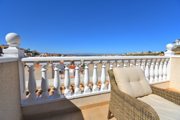 Reventa - Casa semi independiente - Ciudad Quesada - La Marquesa