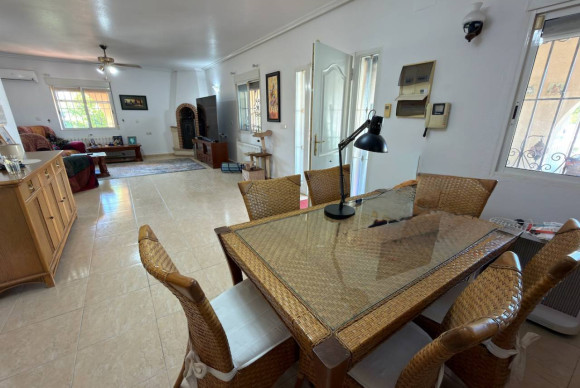 Resale - Finca / Country Property - Catral