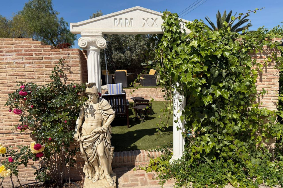Resale - Finca / Country Property - Catral