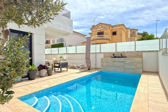 Revente - Detached Villa - Orihuela Costa - Villamartin