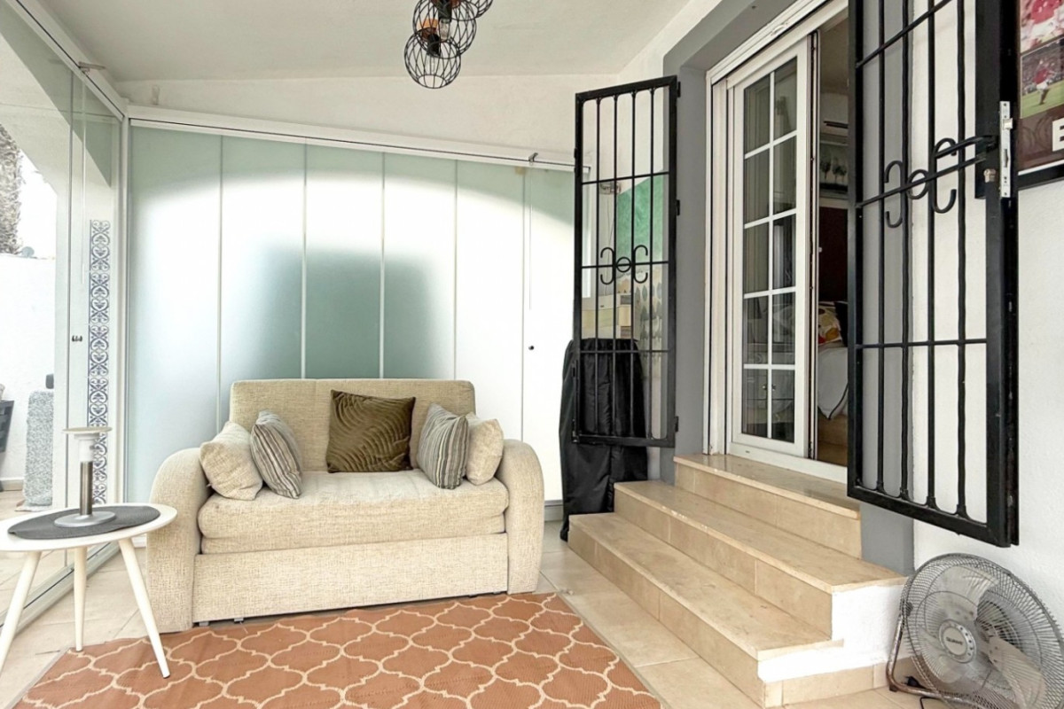 Revente - Detached Villa - Orihuela Costa - Villamartin