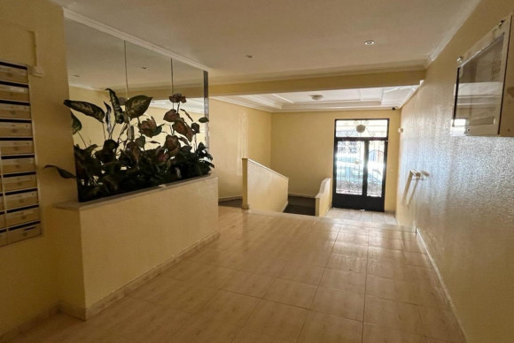 Herverkoop - Appartement  - Torrevieja - Playa Los Naufragos