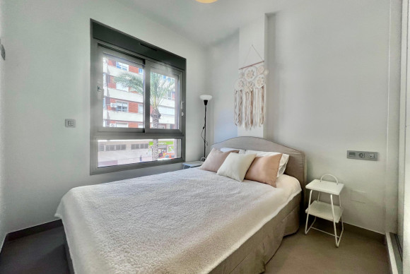 Reventa - Apartamento / piso - Torrevieja - torrevieja