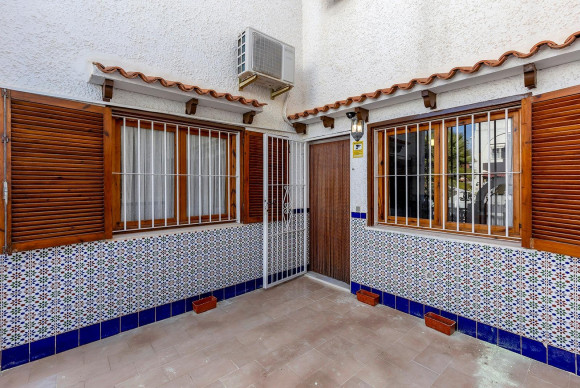 Revente - Terraced house - Torrevieja - Calas blanca