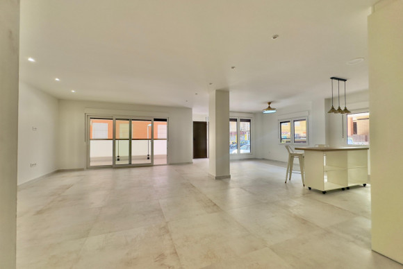 Resale - Apartment  - Torrevieja - Acequion