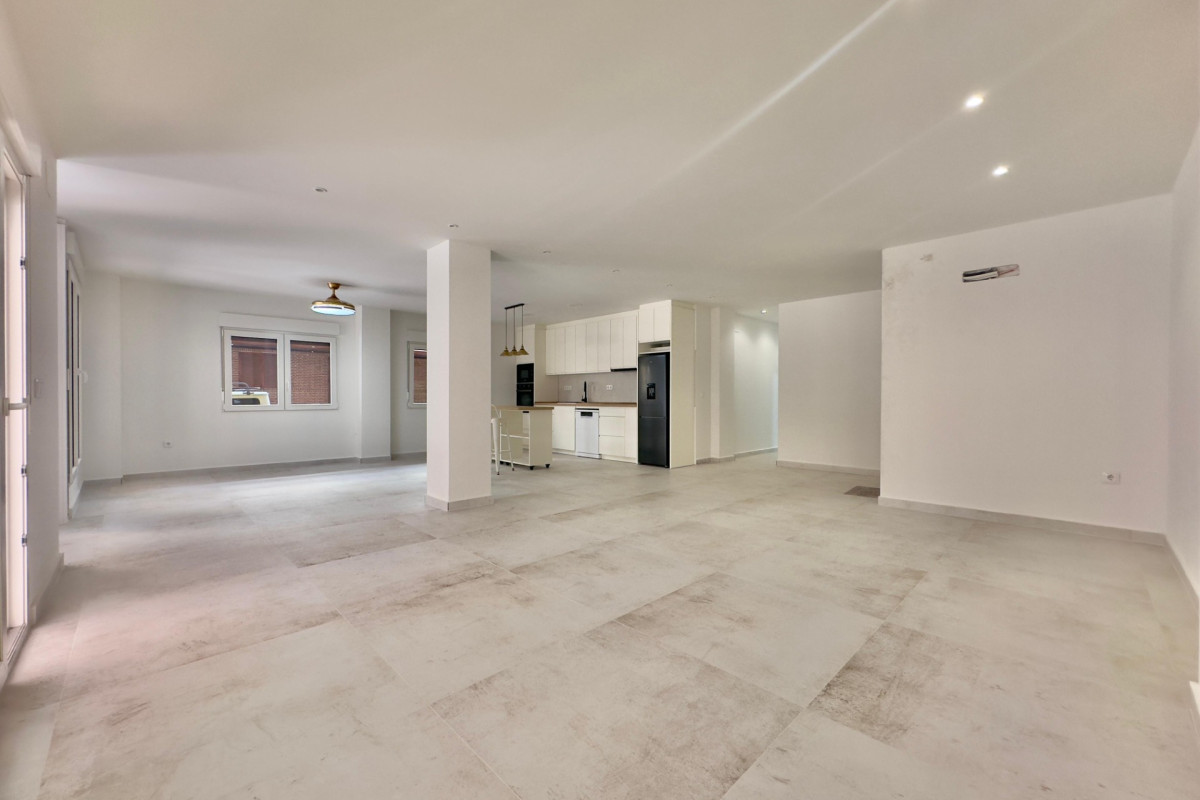 Resale - Apartment  - Torrevieja - Acequion