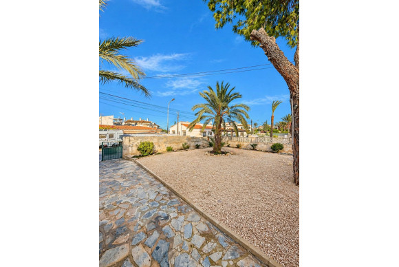 Revente - Villa - Torrevieja - Aguas Nuevas