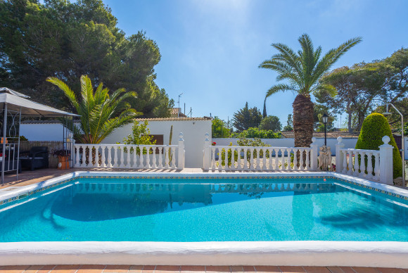 Revente - Detached Villa - Orihuela Costa - Villamartin