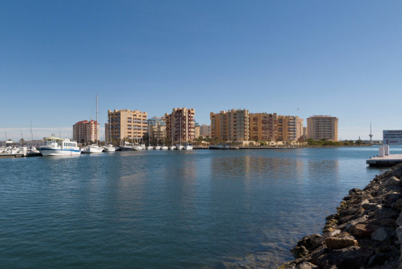 Obra nueva - Apartamento / piso - La Manga del Mar Menor