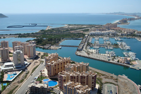 Obra nueva - Apartamento / piso - La Manga del Mar Menor