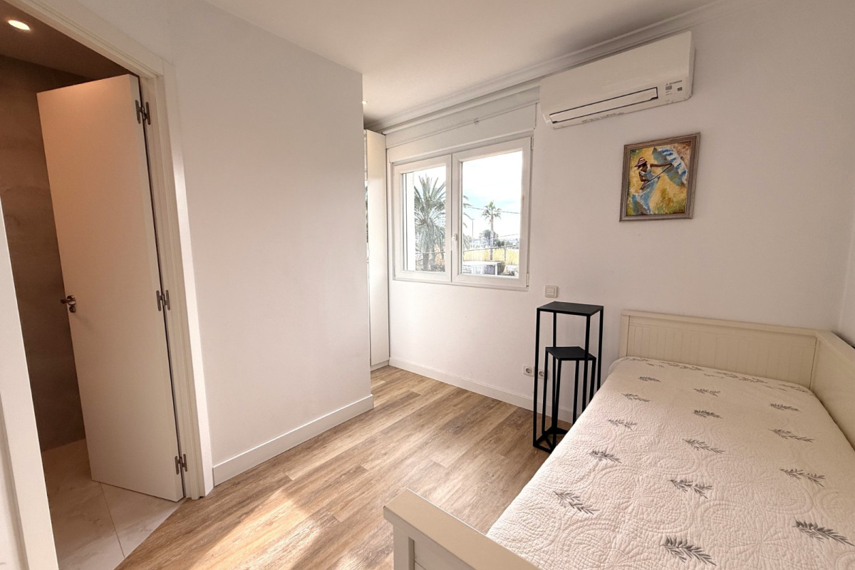 Revente - Chalet Independiente - Denia - Les Marines - Las Marinas
