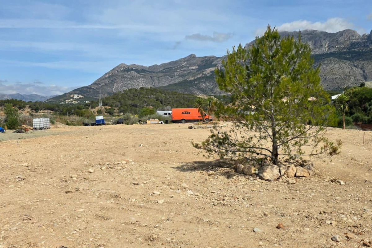 Reventa - rustic plot - Altea