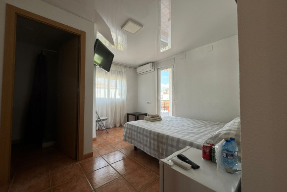 Revente - Hostel - Gandía - Playa de Gandía