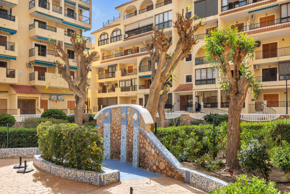 Revente - Appartement - Torrevieja - La Mata